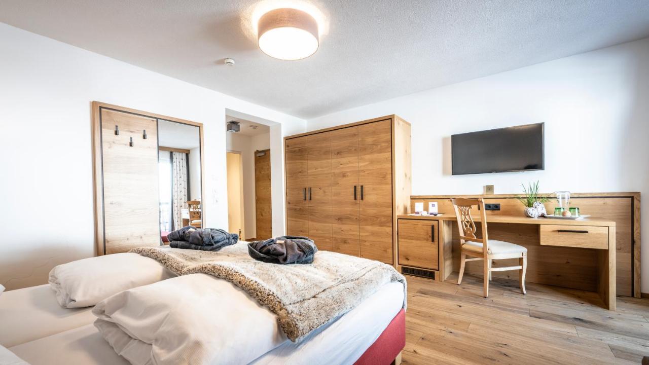 Anthony'S Alpin Hotel Garni Lech am Arlberg Esterno foto