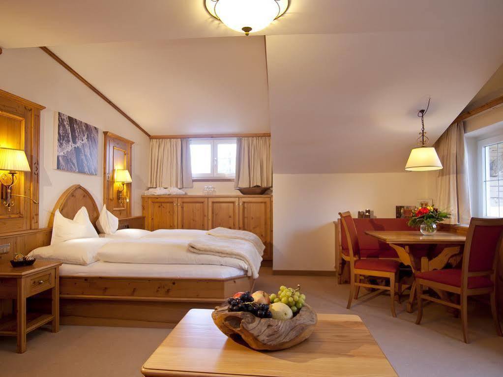 Anthony'S Alpin Hotel Garni Lech am Arlberg Esterno foto